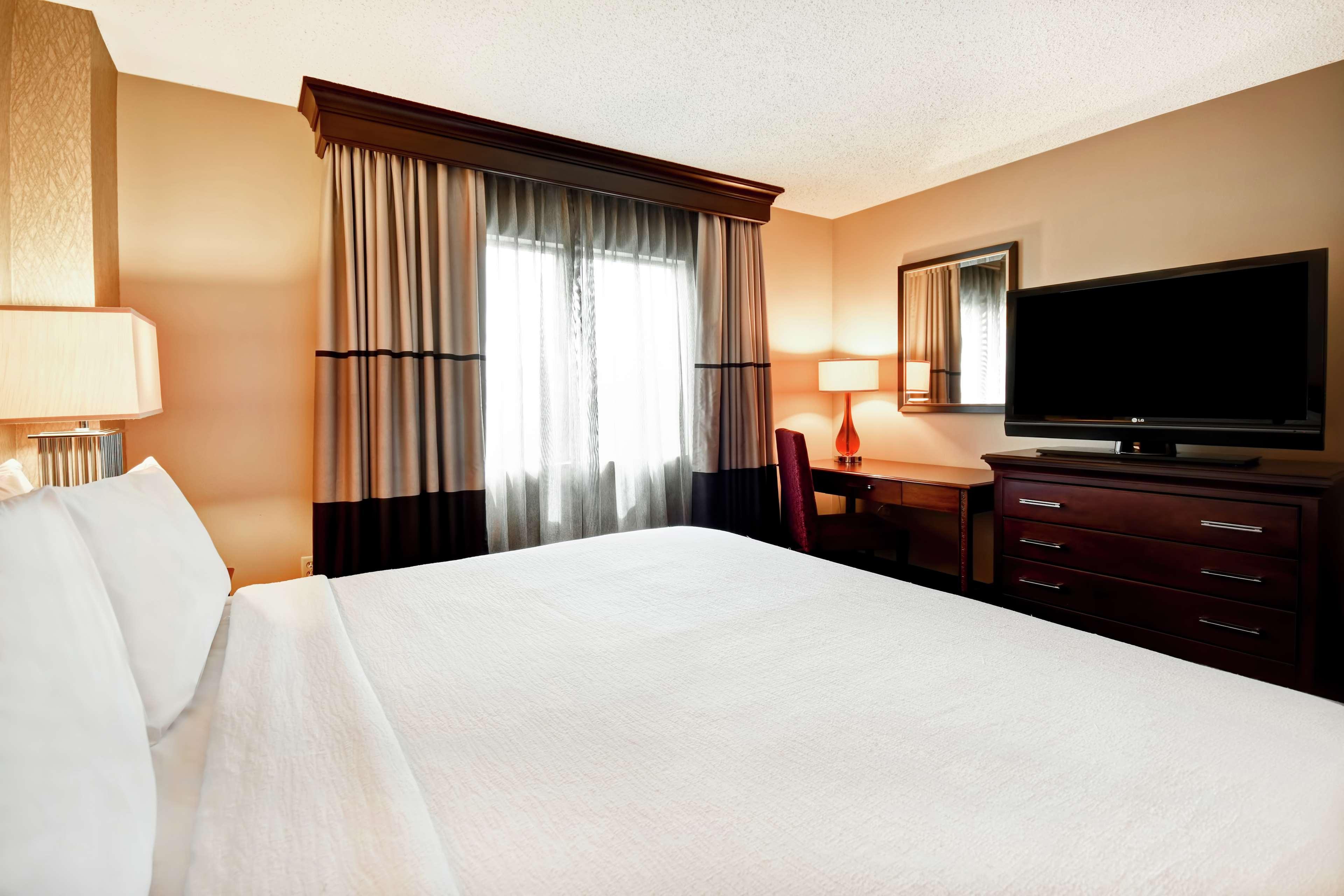 Embassy Suites By Hilton Dulles Airport Herndon Eksteriør billede