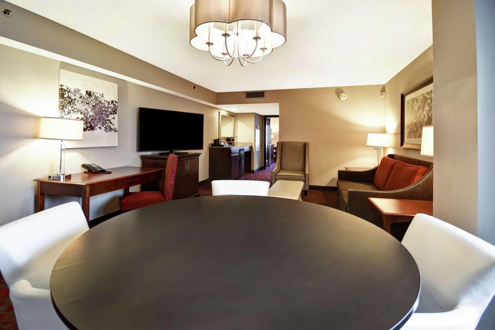 Embassy Suites By Hilton Dulles Airport Herndon Eksteriør billede