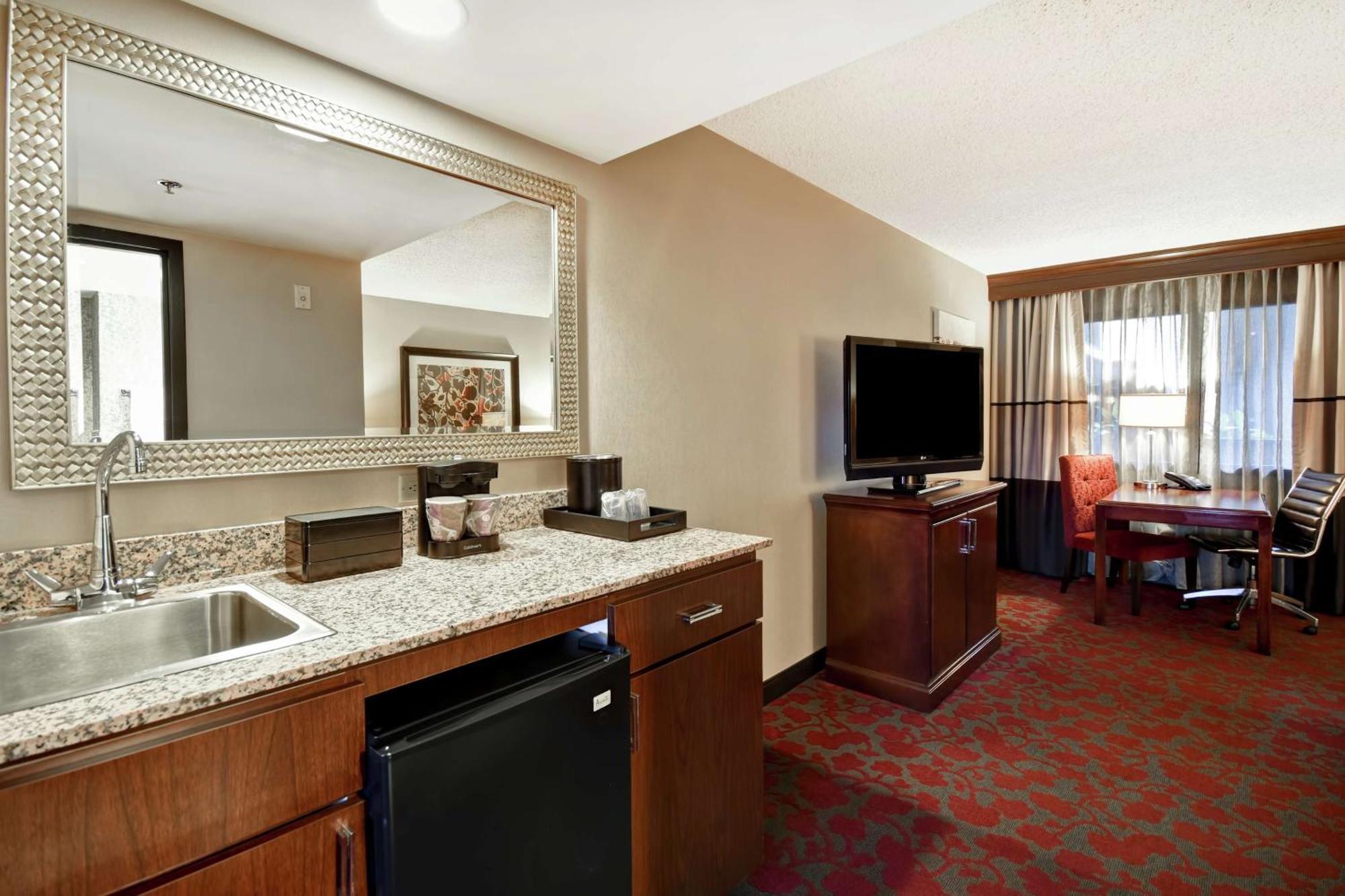 Embassy Suites By Hilton Dulles Airport Herndon Eksteriør billede